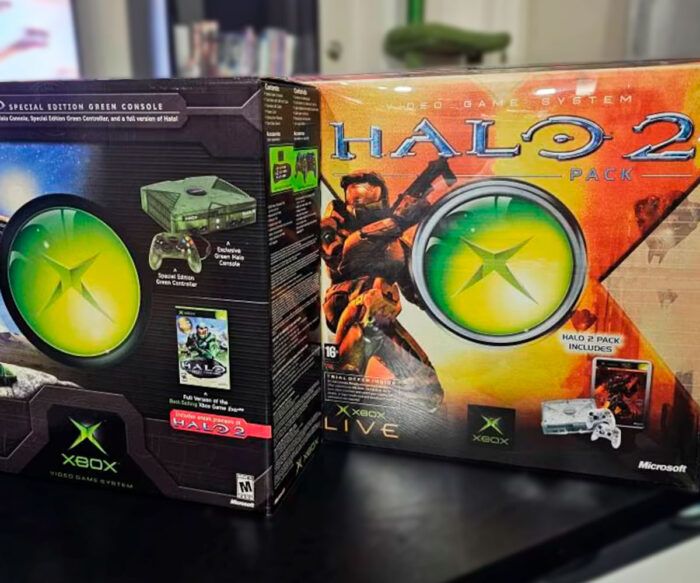 Caja consola Xbox Halo 2 y Xbox Halo Green